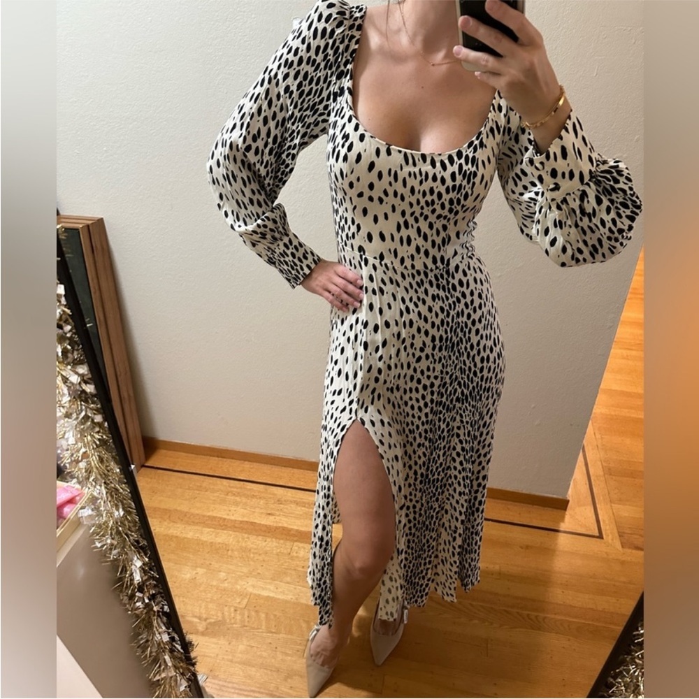 NWOT Reformation Alessi Midi Dress in
Cheetah Print Black White Long Sleeve 0 - Picture 5 of 14
